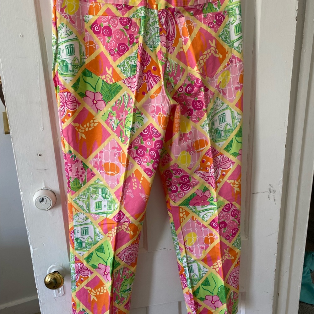 Lilly Pulitzer Print Capri Size 14 - Picture 7 of 11